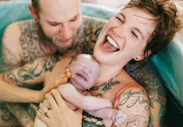 女人是怎么生孩子的？看过这些图的男人都哭了……