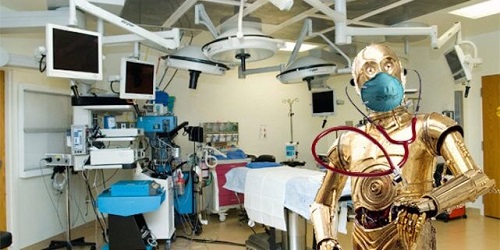 美国设计可开颅机器人医生 手速比人快50倍