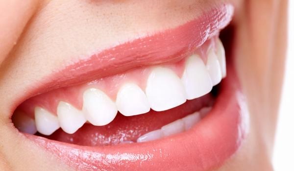 牙齿美白保养的方法 教你美白牙齿不再烦恼