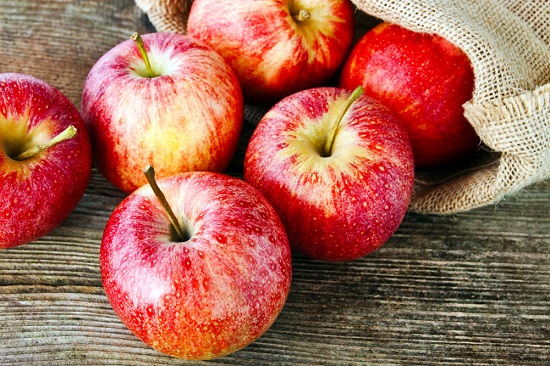 夏天吃这六种水果有助降血压