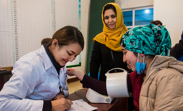 新疆启动第二轮全民免费健康体检工程
