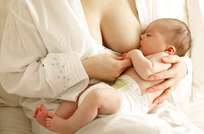 母乳该喂多久？ 吃母乳的宝宝有多好