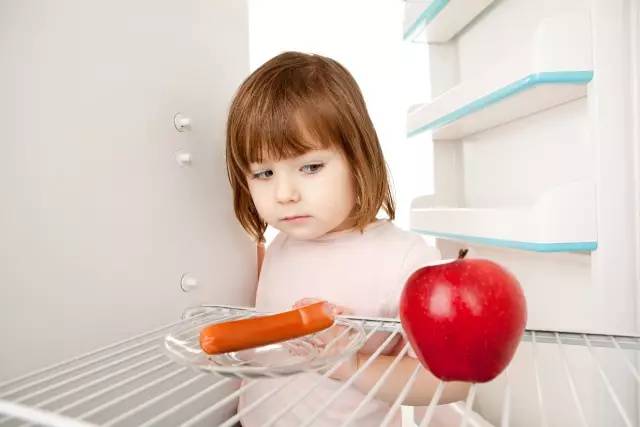 你家的冰箱里藏着孩子未来的模样！