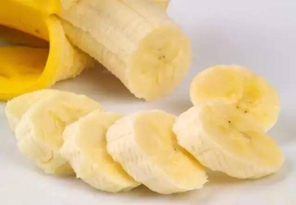 研究：每天适量食用香蕉可预防心脏病及中风
